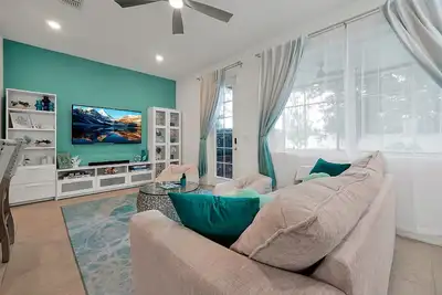 Image de Townhouse w/Game Room, Hot Tub, Ac, 3 Beds & 2. 5 Baths – Perfect for Families!