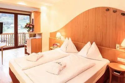 Double room \"Kirchheim\" - Summer 4-6 - The Kirchheimerhof - Superior Refugium