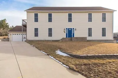 Image de 3-bedroom house for Sturgis Rally close to downtown.
