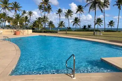 Image de Beach Front 2br Gem, 3 Pools - Crescent Beach 217