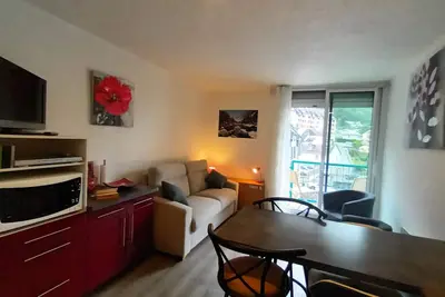 Image de Studio Cauterets balcon vue montagne 300 m télécabines, thermes, gare, commerces