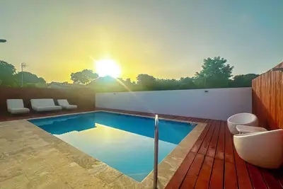 New Boutique House with Pool near the Beach