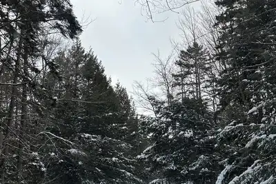 Image de Snowglobe 2 Bedroom Cabin in Warren Vt with Expansive Views of Lincoln Peak.