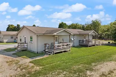 Image de Cabin 9 The Village @ Patoka Lake