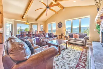 Image de Luxury 6br Mountain Retreat - Hot Tub, Views, Game Room, Powder Mountain