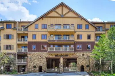 Image de Charming 2-Bed Condo Near Gondola