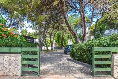 Image de Maison de vacances 'Villetta Pinetata 452' avec terrasse privée et climatisation