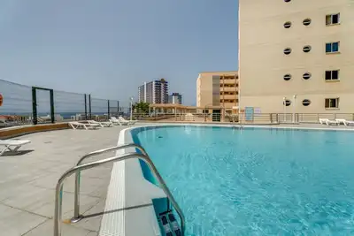 Image de Appartement de vacances 'Sol Paraiso Sunset View' avec piscine partagée, terrasse privée et Wi-Fi