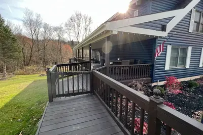 Image de Entire Chalet 1 Mile from Charming Ellicottville - Pet & Family Friendly!