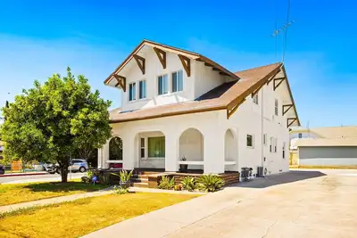 Image de Stylish Two Bedroom home for your stay!