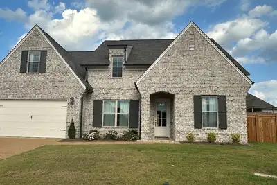Image de Spacious 5-bedroom, 3. 5-bath home in Oxford: 4 miles from The Square!