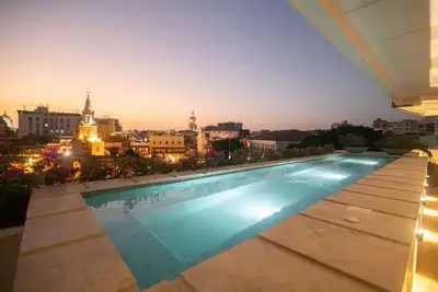 Image de Luxury 11 bedroom Old City Penthouse Best Location