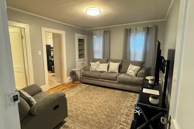 Image de Charming 2-bedroom 2nd Fl apt in Manchester. Walking distance to restaurants