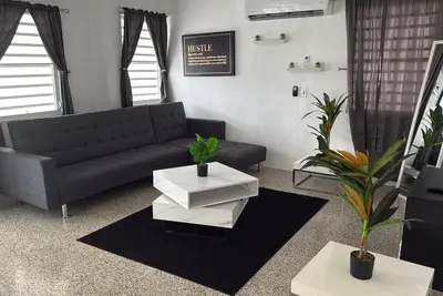 Image de Mami's Corner in Carolina with WiFi, Ac, Near Airport, Beaches, Malls and more