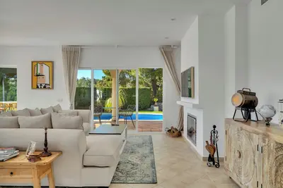 Image de Luxury vacation villa with pool. Just 5 minutes from beach, golf and village!