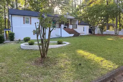 Image de Cozy 1 bedroom lower-level apartment with WiFi and Ac in charming Decatur