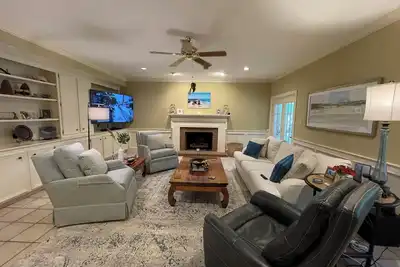 Image de The Bradley is a classic quiet & charming 4-bedroom house in North Jackson.