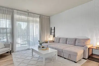 Image de Bright & Modern Townhome in Central Location Beaverton, Or [3/3. 5]