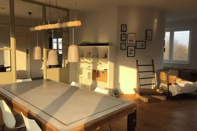 Image de Sunny, large loft near the harbor city of Hamburg