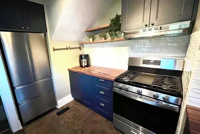 Image de Charming 2-bedroom bungalow, 5 min to Uiuc, shopping, restaurants and highways