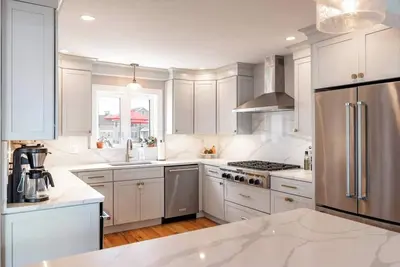Image de 4-bedroom house in fantastic North Beach Hampton with Ocean Views