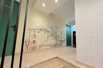 Image de Magnifique 3p au cœur du Vieux Nice avec climatisation près de la plage