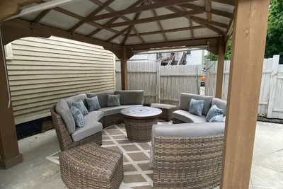 Image de Huge Spacious 7-bedroom house with WiFi, Ac and a Pool in wonderful Norwich