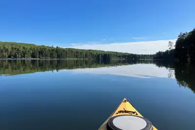 Image de Private lakehouse oasis awaits -Family & Pet Friendly-Barry's Bay