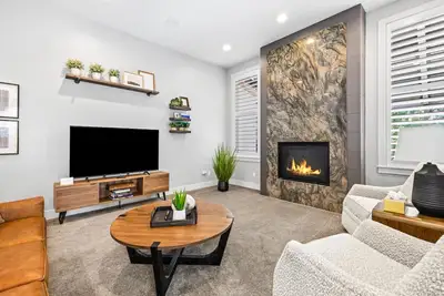 Image de Boise Hills Oasis modern and sleek