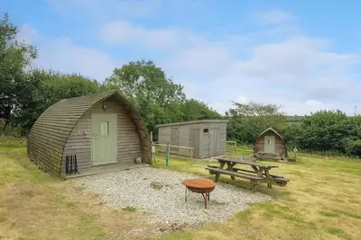 Image de Pig Pen @ Penbugle Organic Farm, pet friendly, with a garden in Duloe