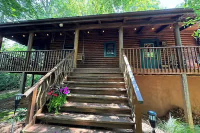 Image de Peaceful Mtn Cabin for 6 private w/wifi & firepit
