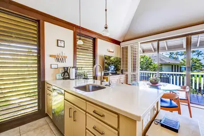 Image de Kiahuna Plantation Resort 33 Ocean View 1 Bedroom