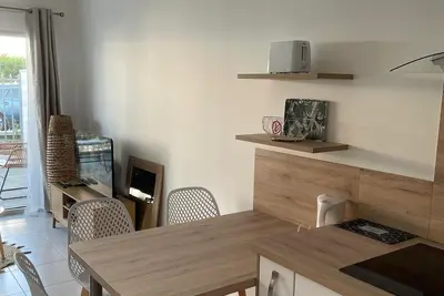 Image de App neuf de 40 m2 avec terrasse de 18m2 à 150 m de la plage proche commodités