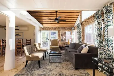 Image de Rancho Maderas Lodge- Solar Heated Pool, King Bed\n\n