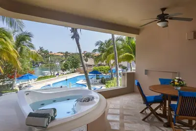 108 | Marina y Villas in Puerto Aventuras