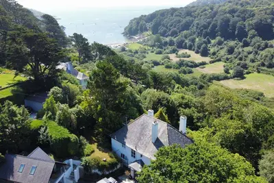 Image de Verre de Mer -  a house that sleeps 6 guests  in 3 bedrooms