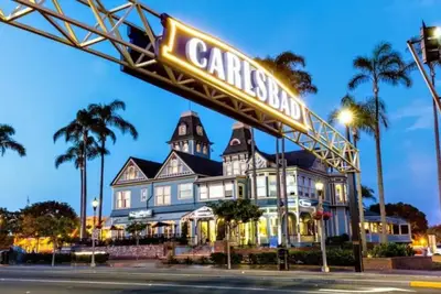 Image de Beautiful Ocean views 4-bedroom house in  Carlsbad, WiFi, Ac, family game room