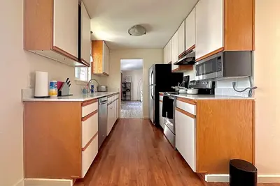 Image de Downtown Belleuve Spacious apartment, close to downtown park, old Bellevue, Bellevue square and more