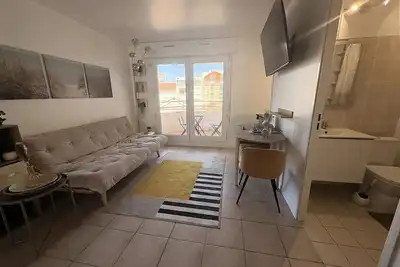 Image de Studio cabine rénové avec balcon 2/4pers – Cœur d’Arcachon