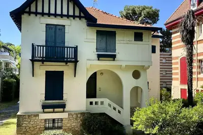 Image de Appartement cosy pour famille, avec parking et balcons privés