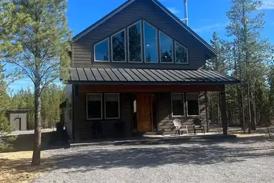 Image de Brand New! ! 3-bedroom cabin in fantastic Two Rivers North, free WiFi