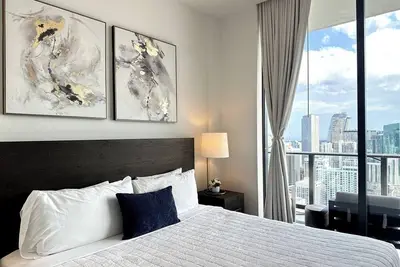 Image de Penthouse 51 • City + Bay Views • Downtown Miami
