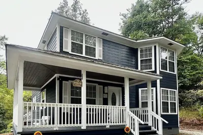 Image de Blue Tranquility cozy country feel close to fun in Chattanooga/Ooltewah