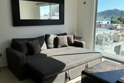 Image de 2br- 2ba Golden Zone penthouse 300meter to Beach + Malecon ocean + island view