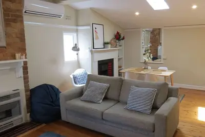 Image de Stylish country cottage in central Orange