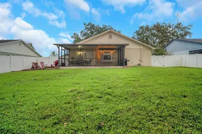 Image de Charming 3-bedroom Pet Friendly house in tranquil Riverview