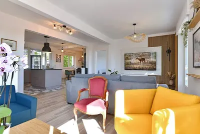 Image de Maison individuelle Les Rosiers du Blosen, Meublé de tourisme classé 4 étoiles