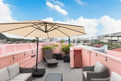 Image de Gorgeous Apt Studio with private rooftop in Santa Ana - Downtown property - Revitalizing in process