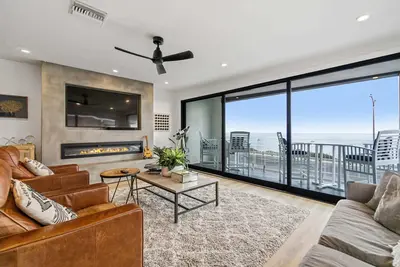 Image de Carlsbad Beachfront Home W/ Hot tub