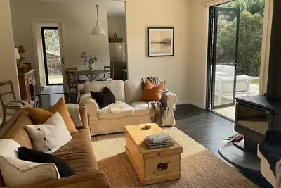 Image de Oro, luxury immersed in nature. Serenity on the outskirts of Bright.